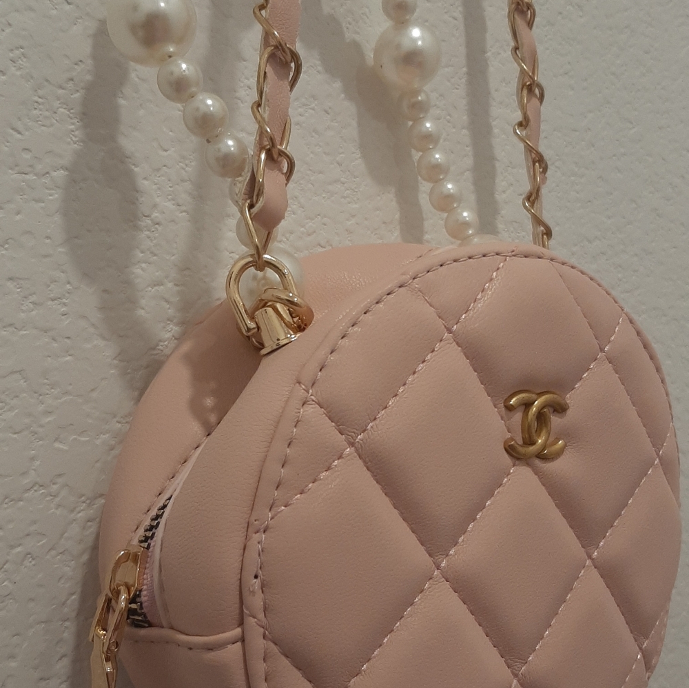 Soft Pink Sophisticated Lady Purse - Picture 6 of 6
